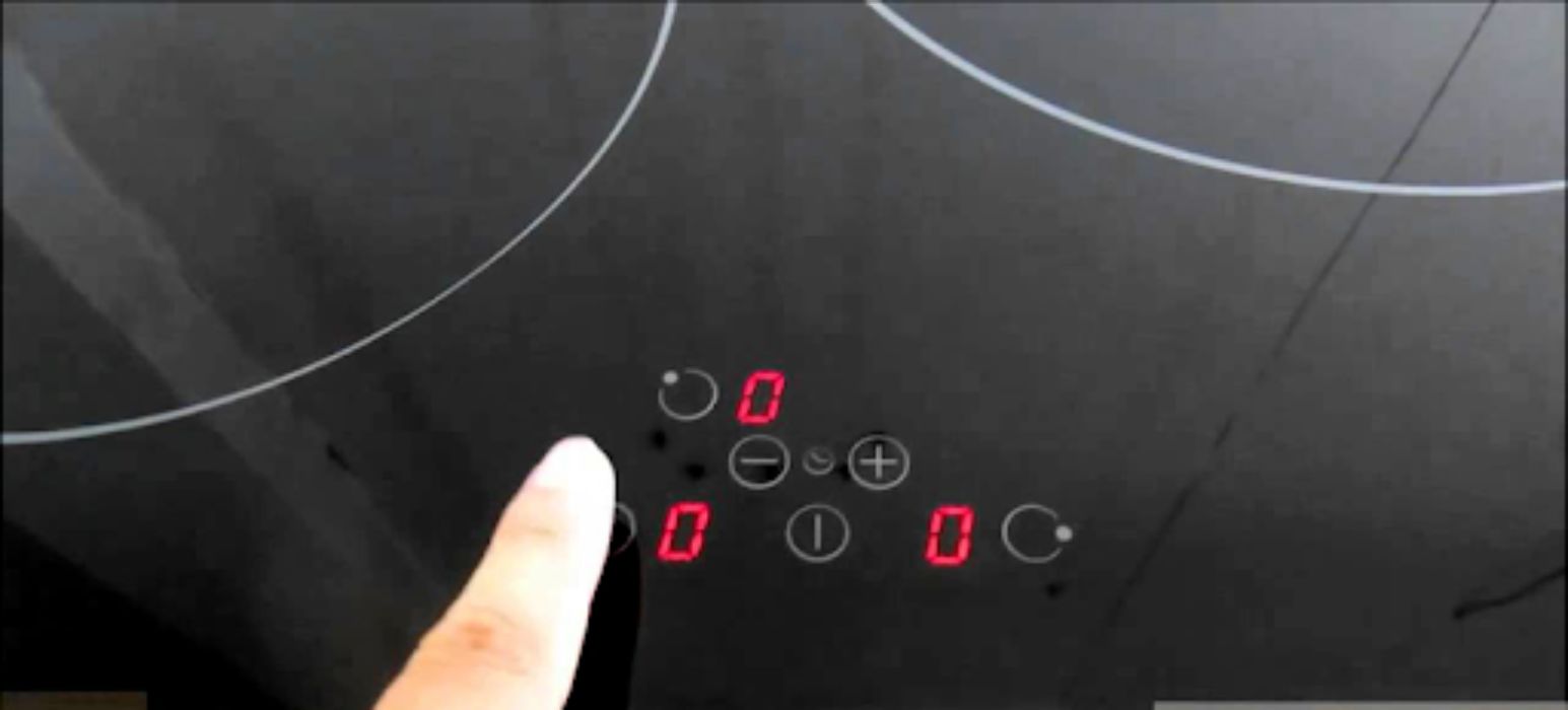 Bếp có bảng điều khiển chung