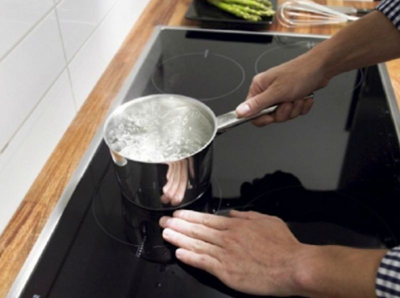 Nguyên nhân và cách khắc phục bếp từ không nhận nồi 